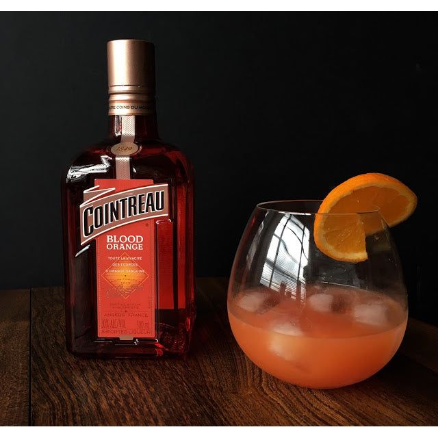 Cointreau Blutorange 30 % 70 cl.