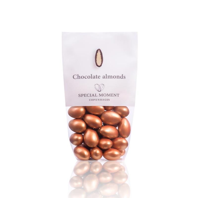 Ausgewählte Gourmet-Mandeln mit Schokolade, Kupfer metallic
